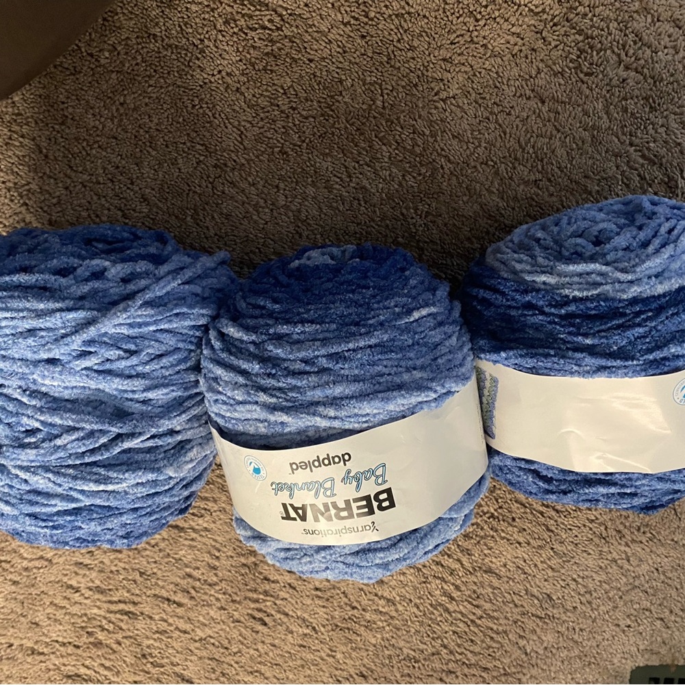 Bernat Baby Blanket Yarn in Blue